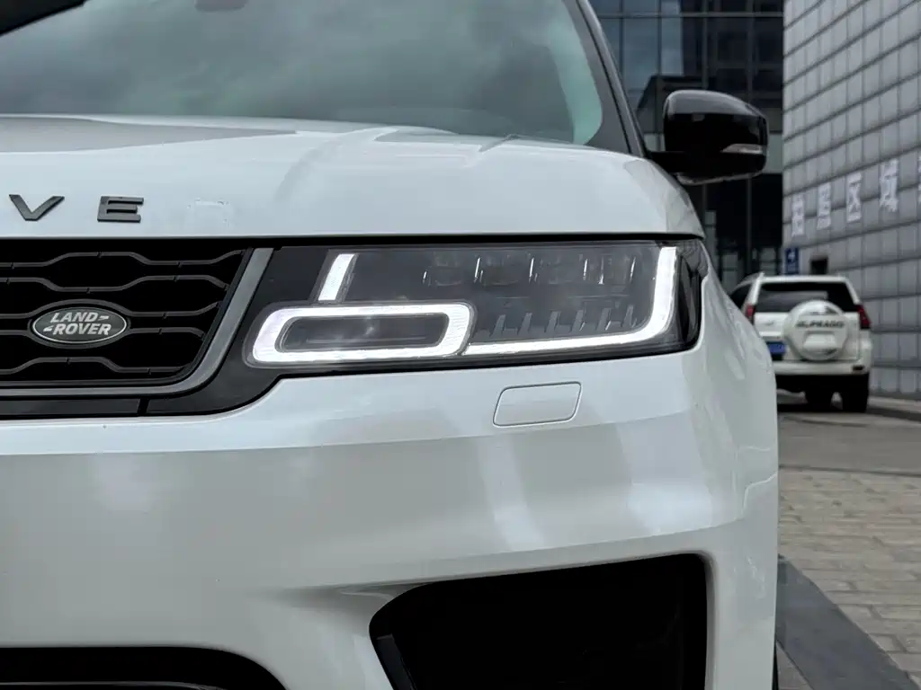 Land Rover Sport 2020 — фото 8