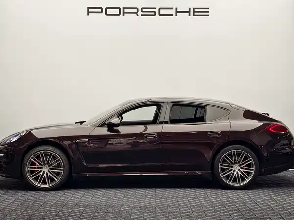 Porsche Panamera 2016