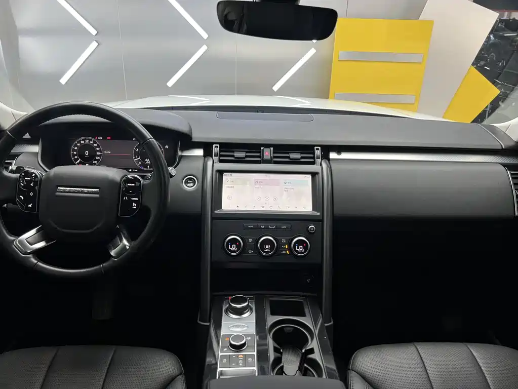 Land Rover Discovery 2020 — фото 14