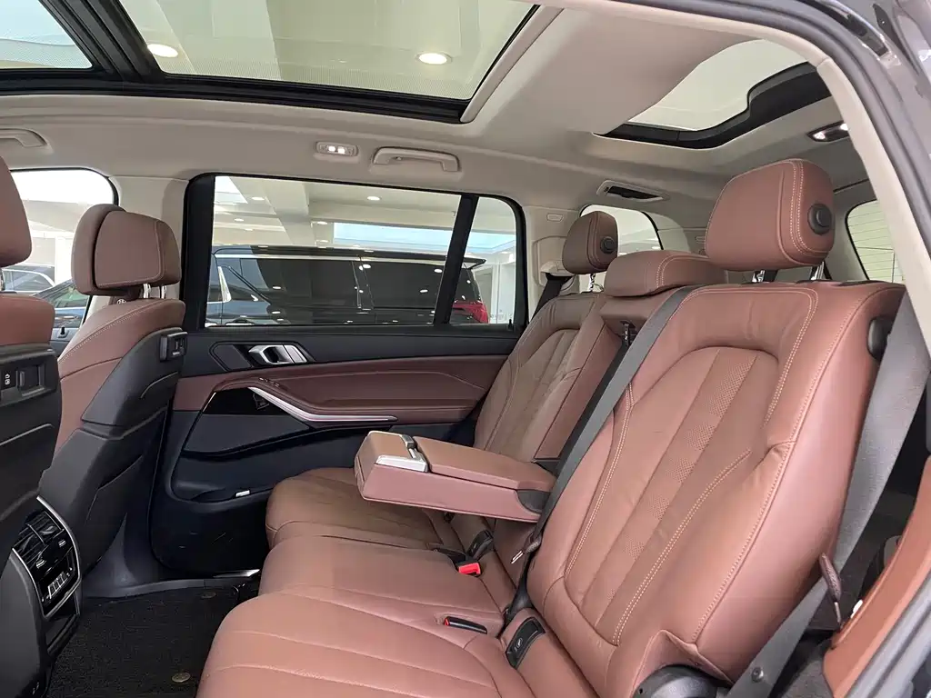 BMW X7 2020 — фото 14