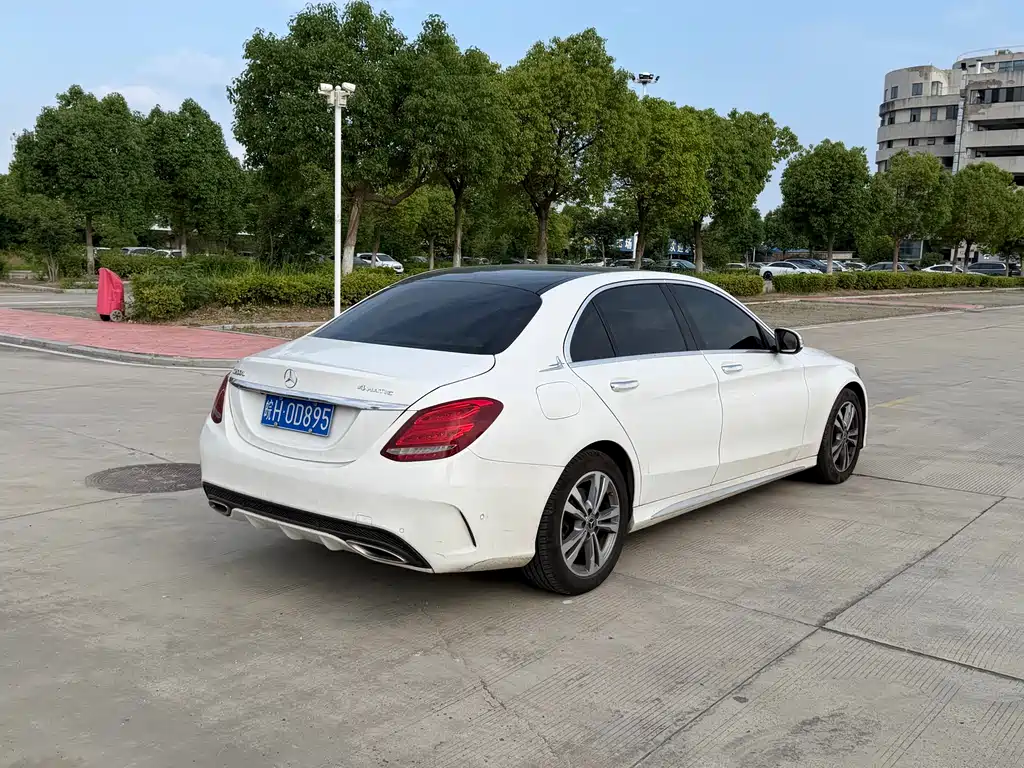 Mercedes-Benz C-Class 2017