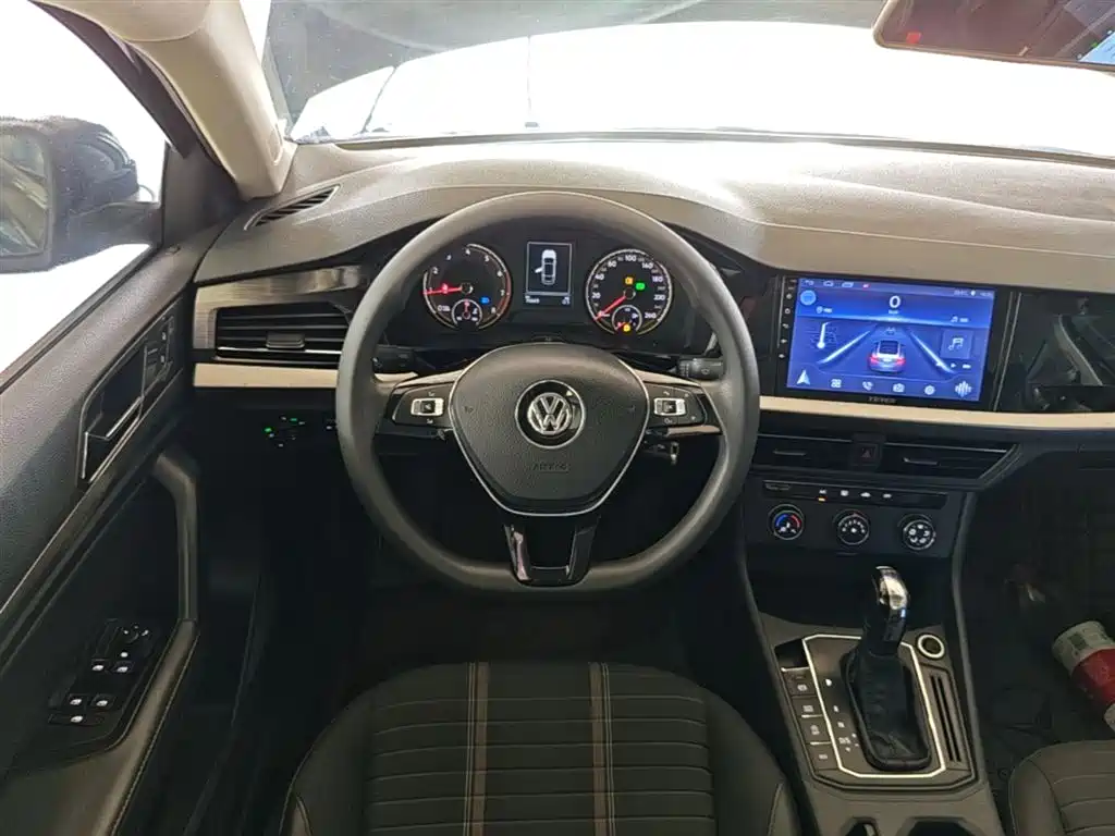 Volkswagen Lavida 2019 — фото 11