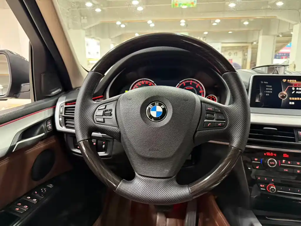 BMW X5 2017 — фото 10