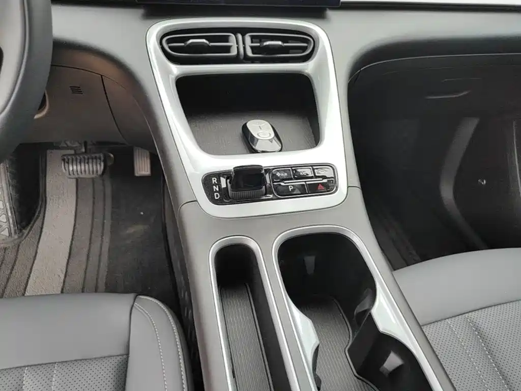 Geely Galaxy Starwish 2026 — фото 14