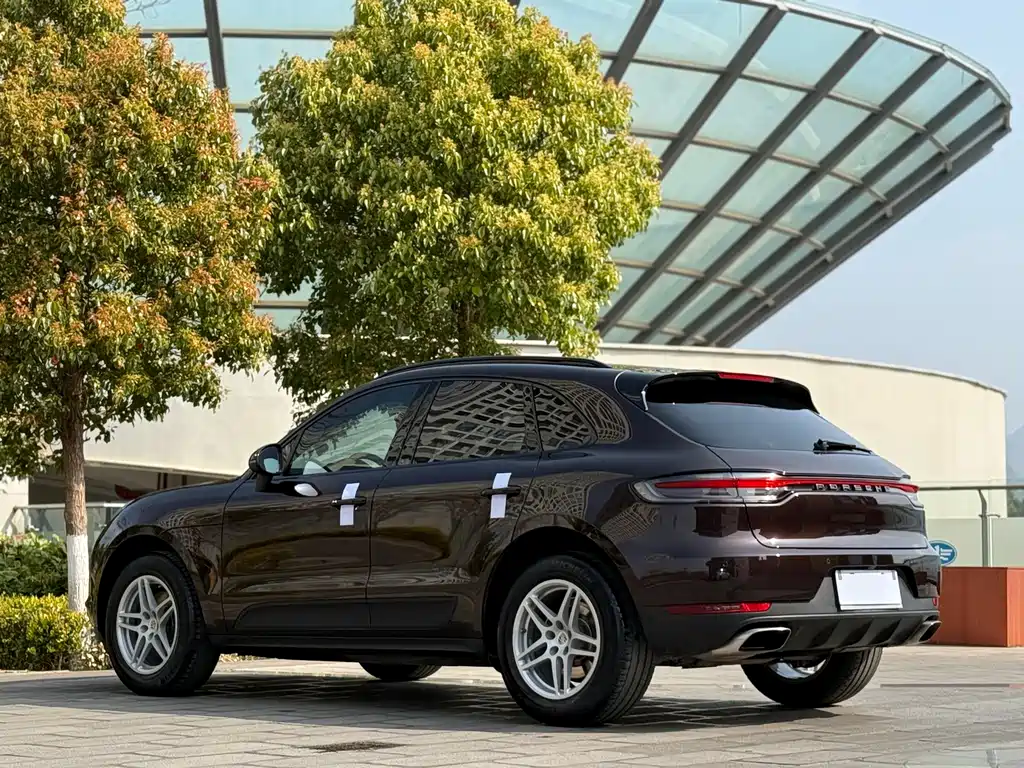 Porsche Macan 2019 — фото 9