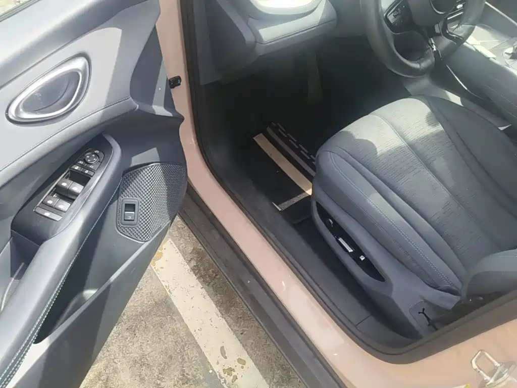 BYD Seal 06GT 2025 — фото 16