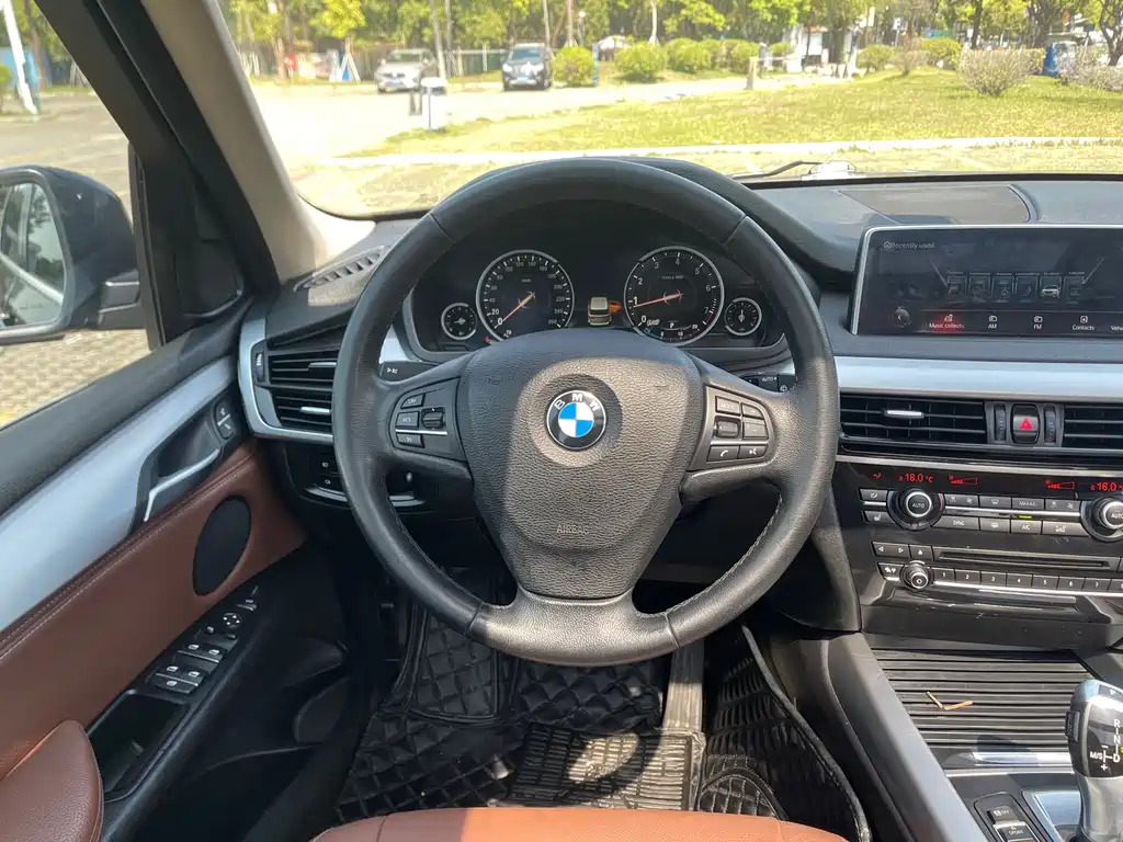 BMW X5 2018 — фото 13