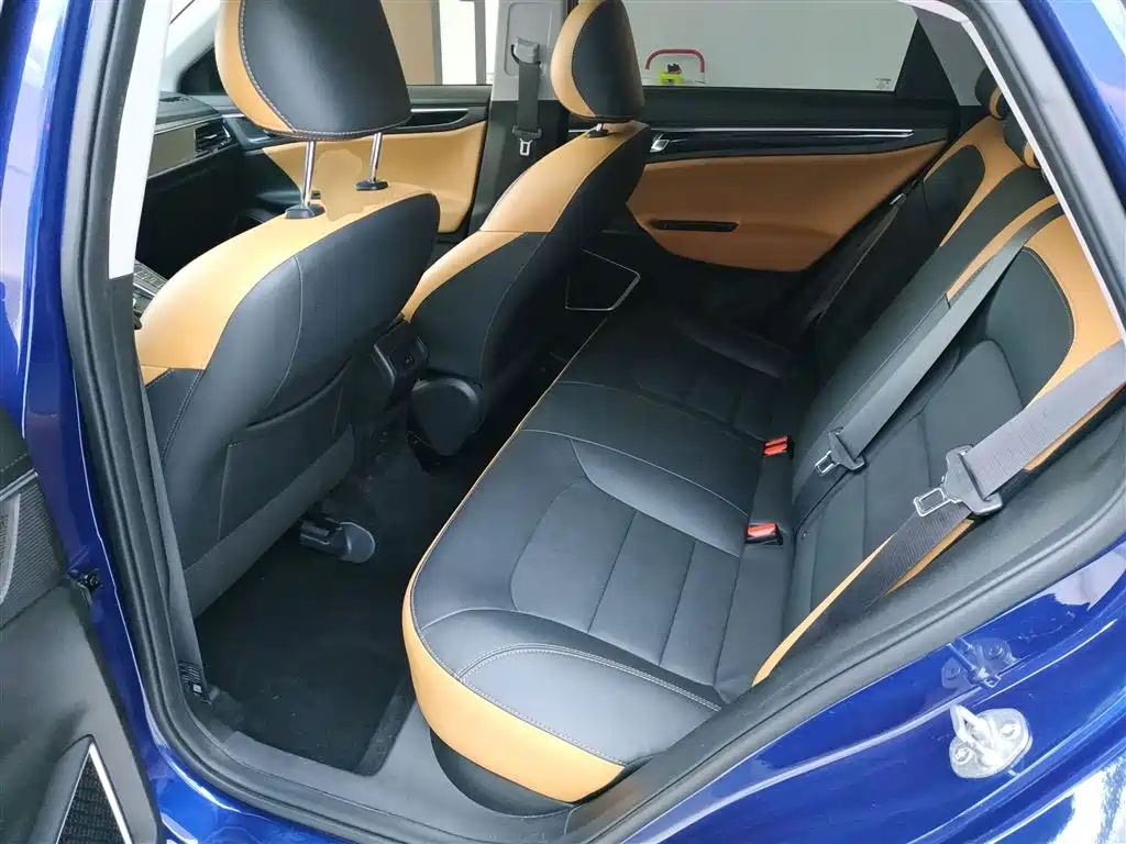 Geely Emgrand GL 2020 — фото 17