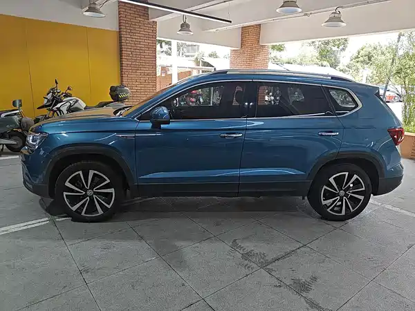 Volkswagen Tharu 2020
