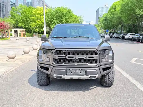 Ford F-150 Raptor 2018