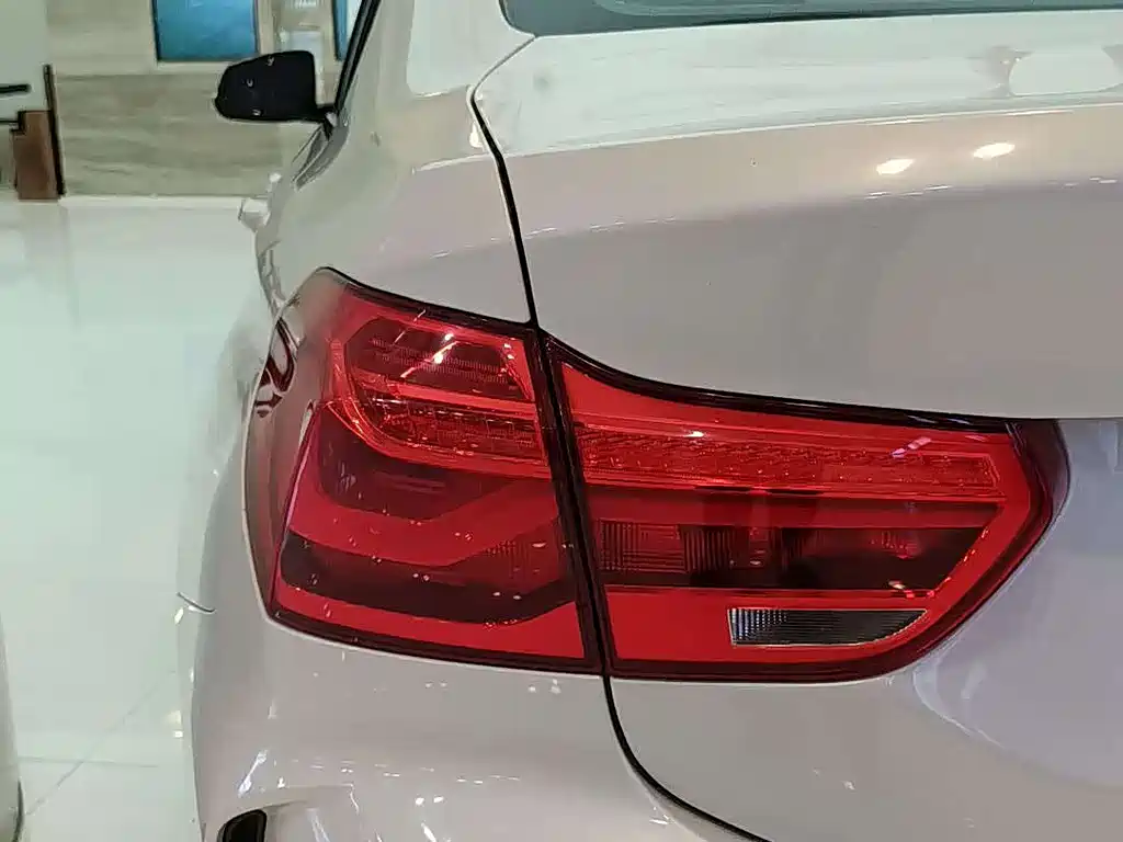 BMW 1 Series 2021