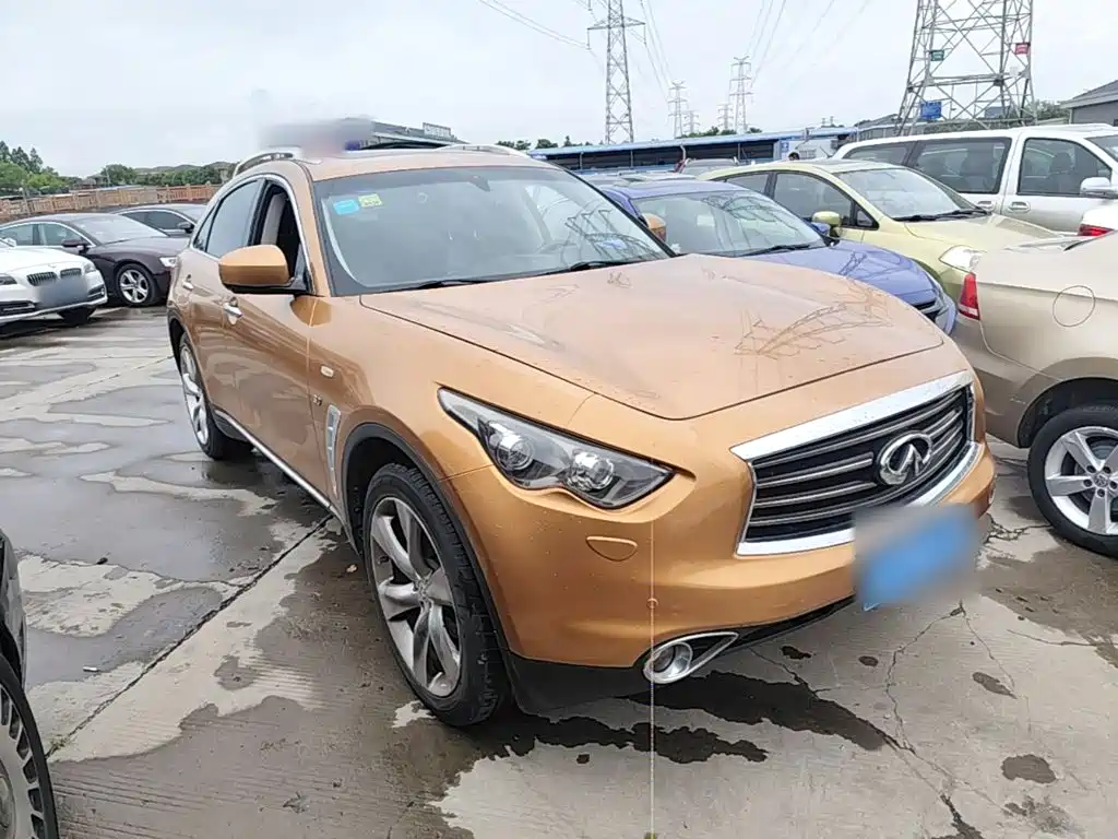 Infiniti QX70 2016 — фото 4