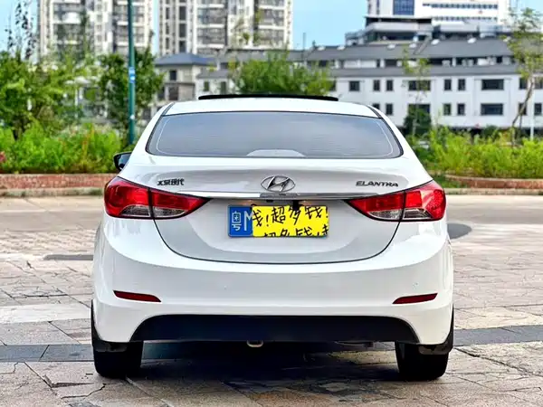Hyundai Elantra Langdong 2015