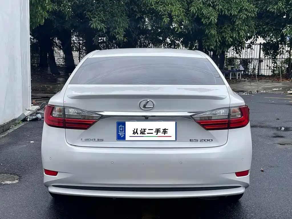 Lexus ES 2015 — фото 3