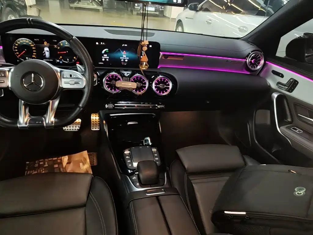 Mercedes-Benz A-Class AMG 2021 — фото 10