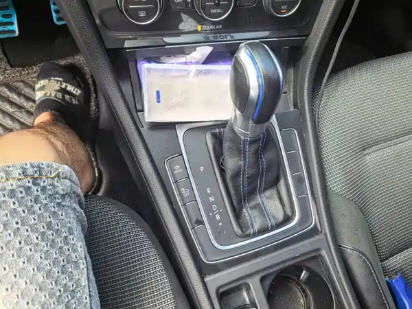 Volkswagen Golf Pure Electric 2021