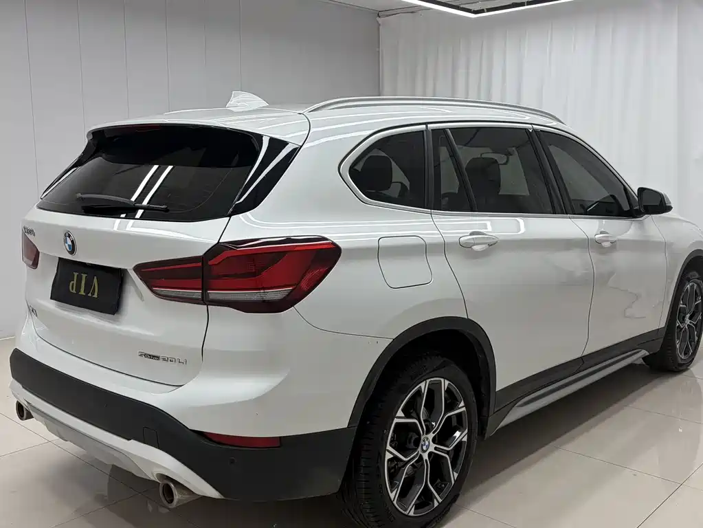 BMW X1 2021 — фото 4