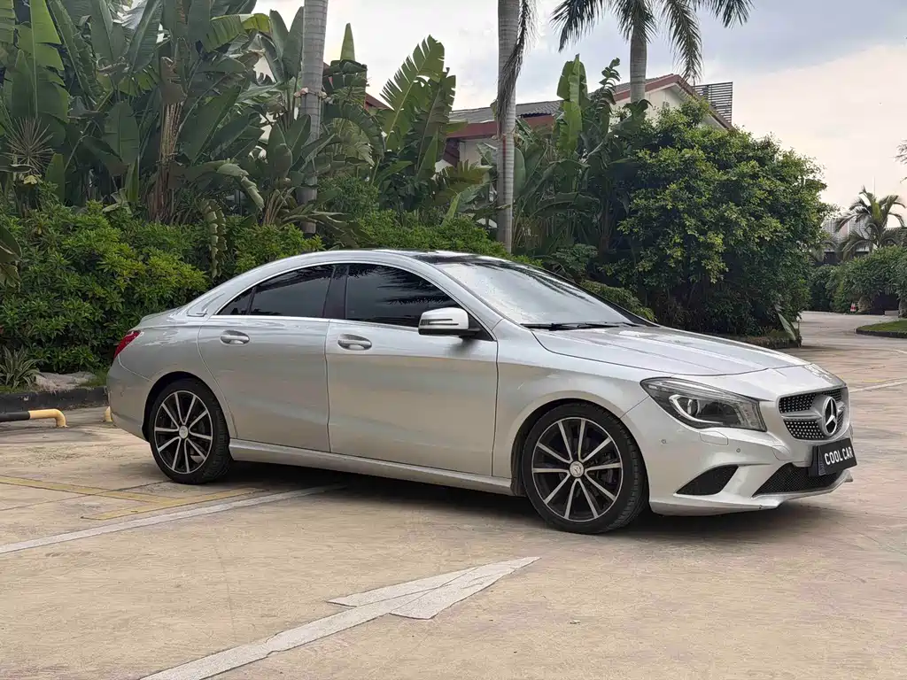 Mercedes-Benz CLA 2015