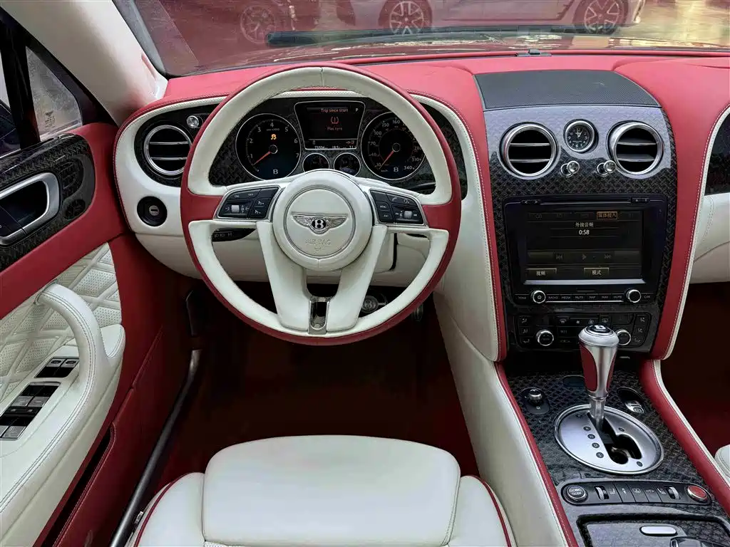 Bentley Flying Spur 2014 — фото 14