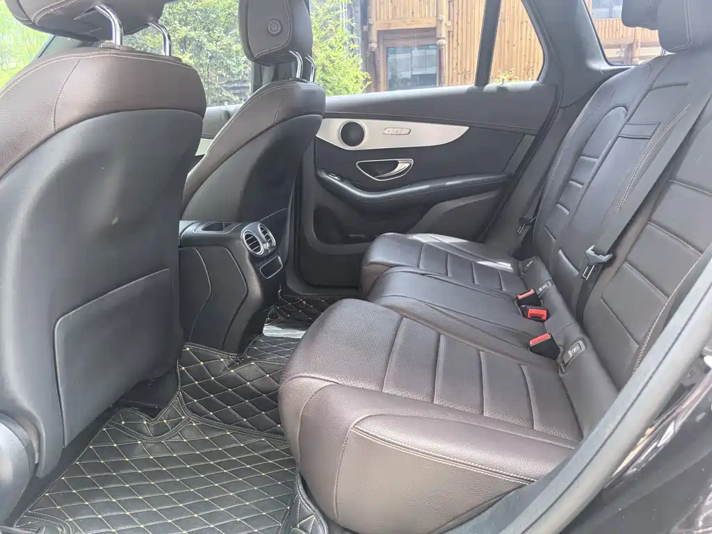Mercedes-Benz GLC 2021