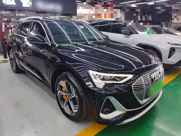 Audi e-tron 2023