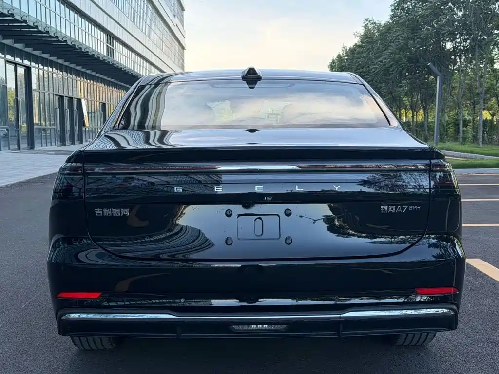 Geely Galaxy A7 EM 2026 — фото 5