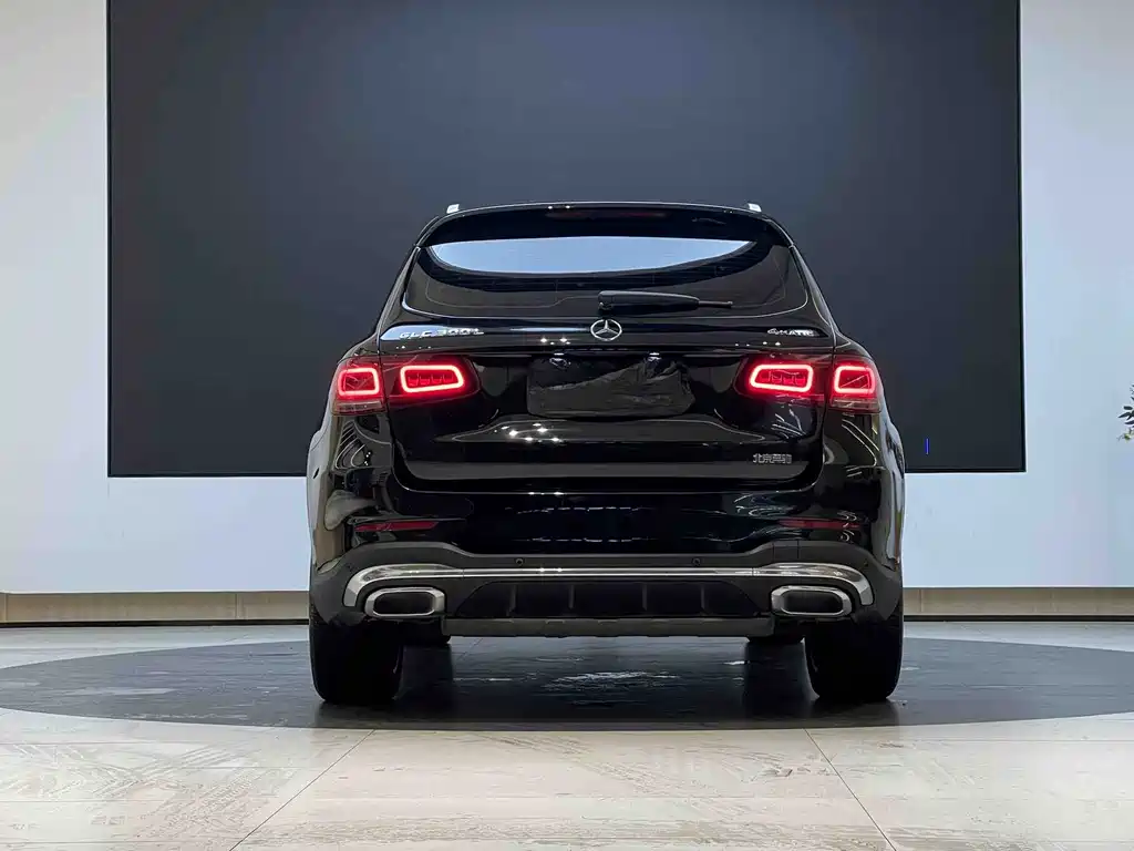 Mercedes-Benz GLC 2022 — фото 3