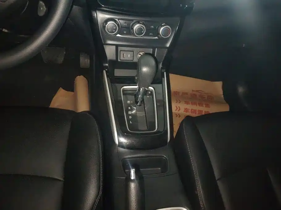 Nissan Sylphy 2018 — фото 16