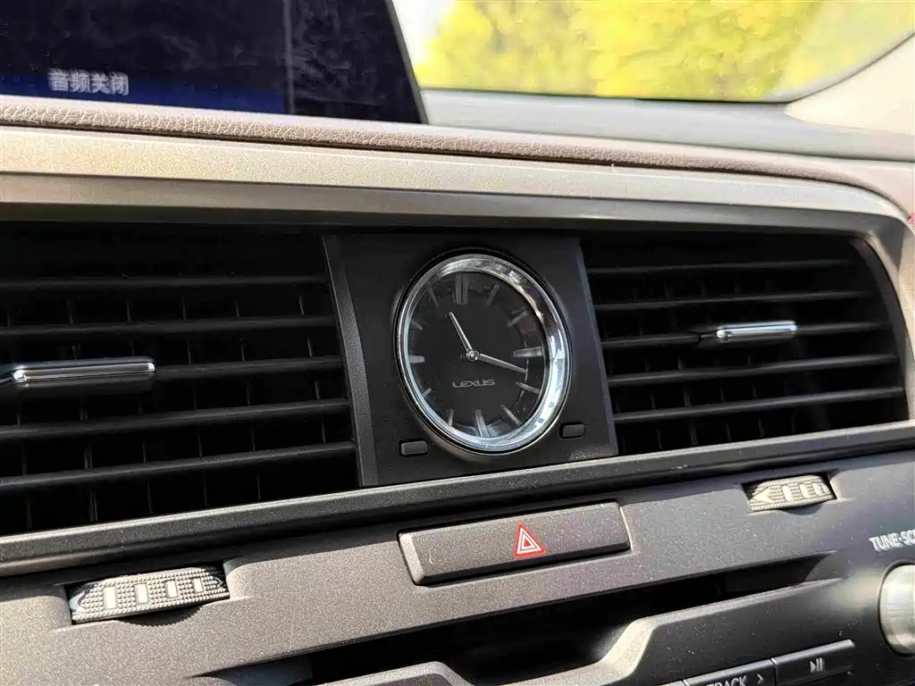 Lexus RX 2016 — фото 19