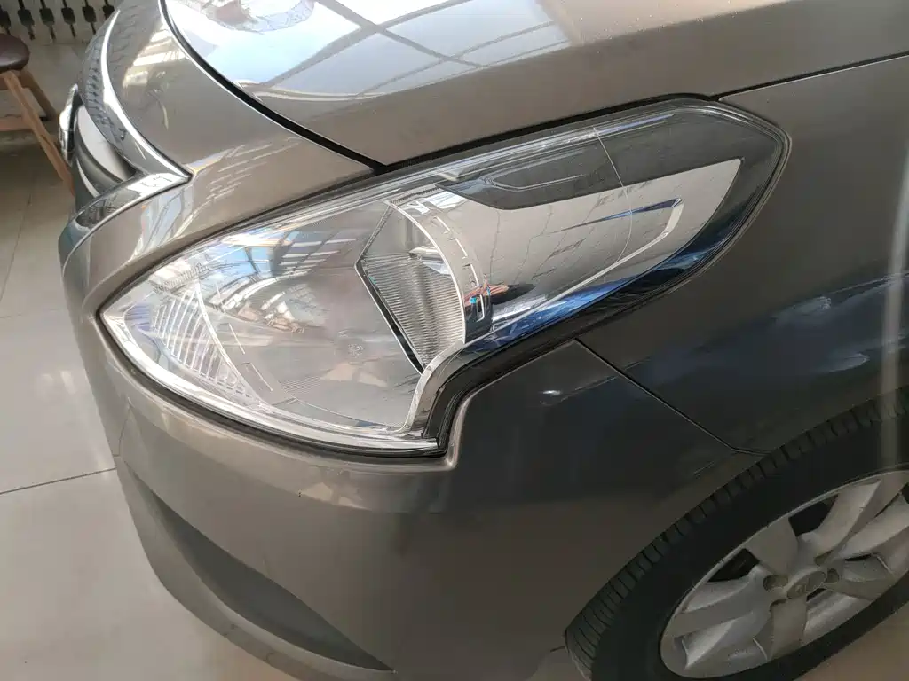 Nissan Sunny 2019 — фото 14
