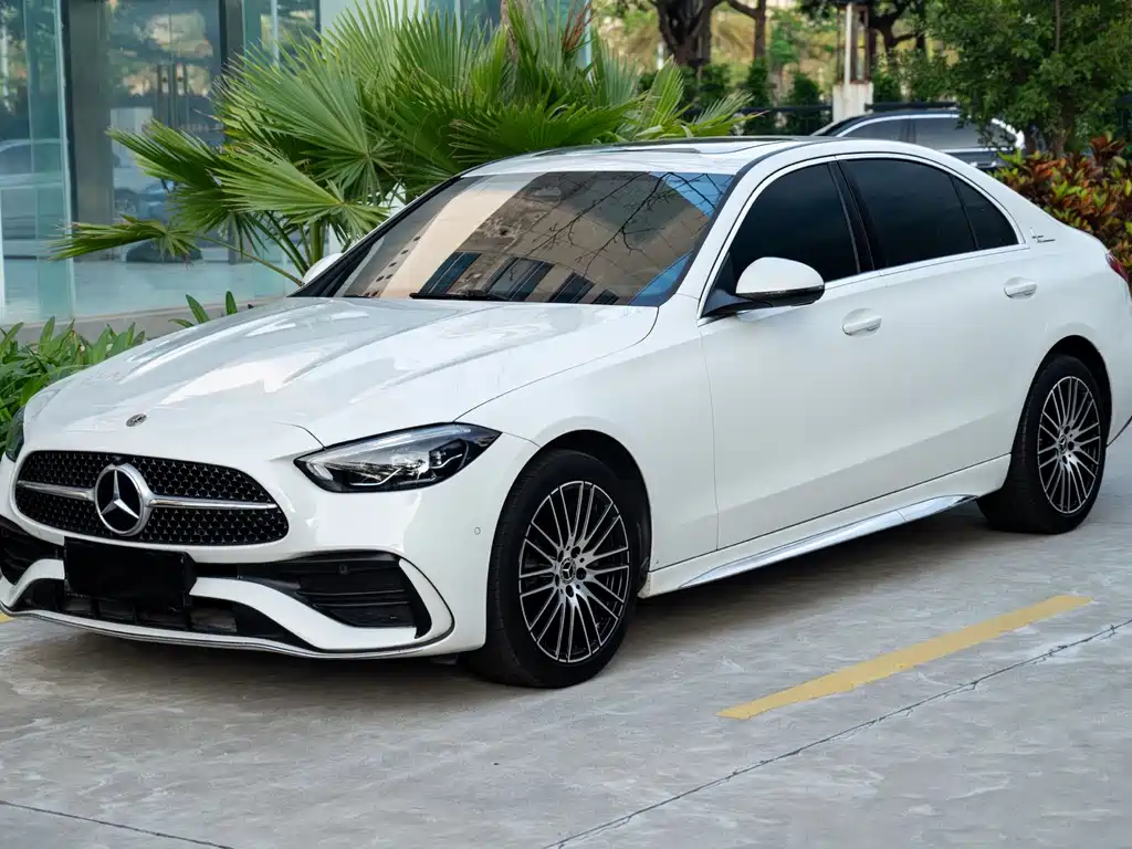 Mercedes-Benz C-Class 2023 — фото 1