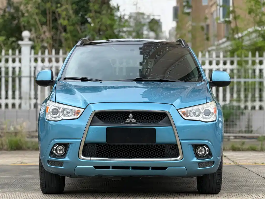 Mitsubishi ASX 2011
