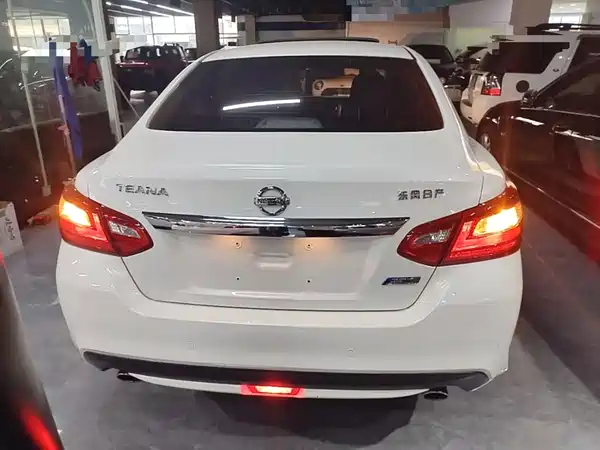 Nissan Teana 2017