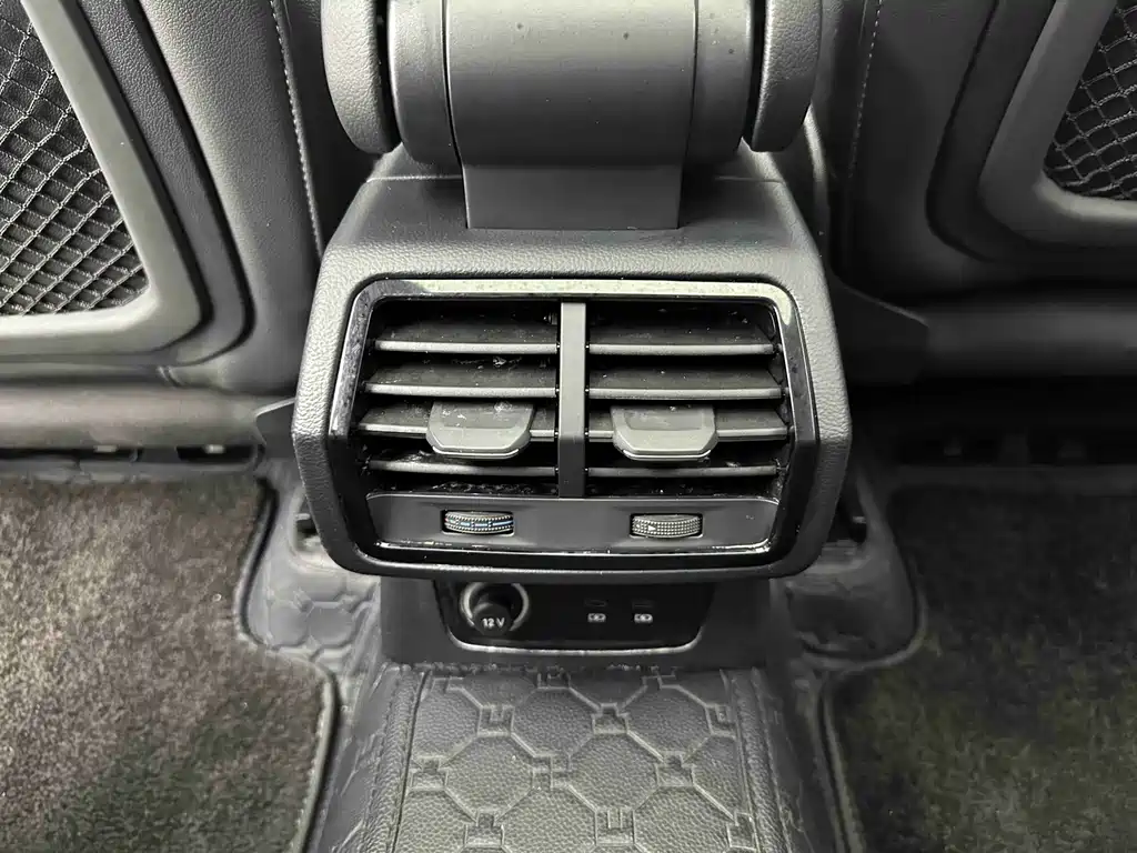 Audi Q3 2022 — фото 13