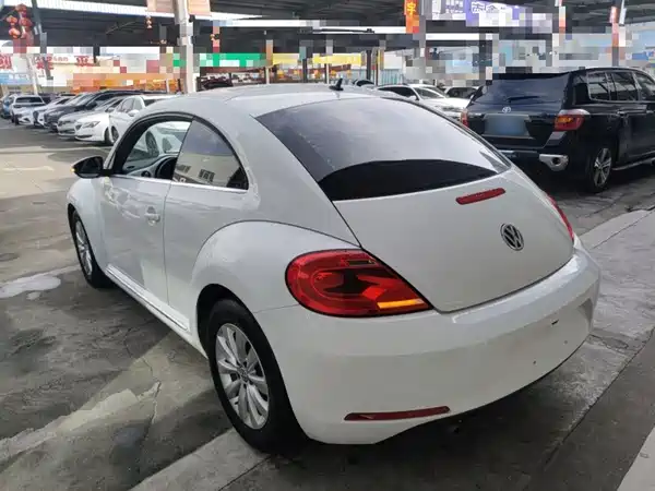 Volkswagen Beetle 2015