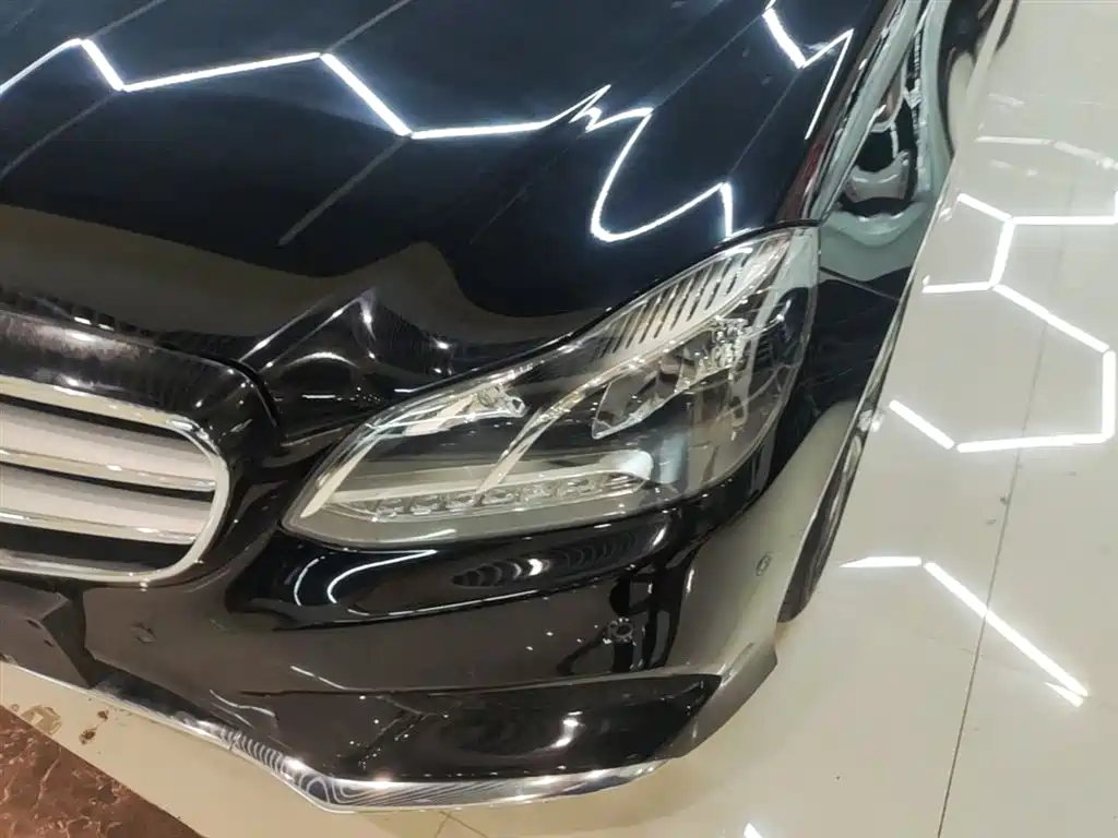 Mercedes-Benz E-Class 2016 — фото 24