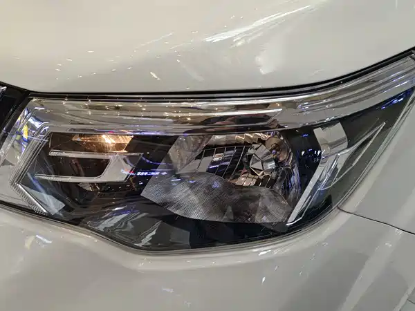 Nissan Terra 2018