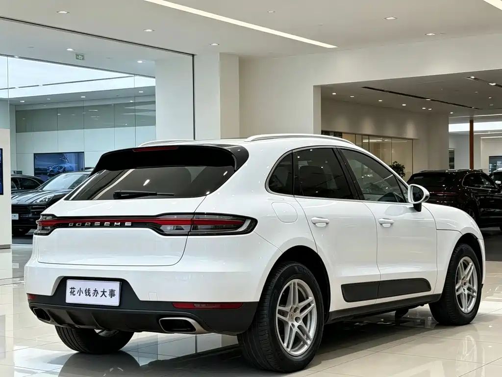 Porsche Macan 2019 — фото 9