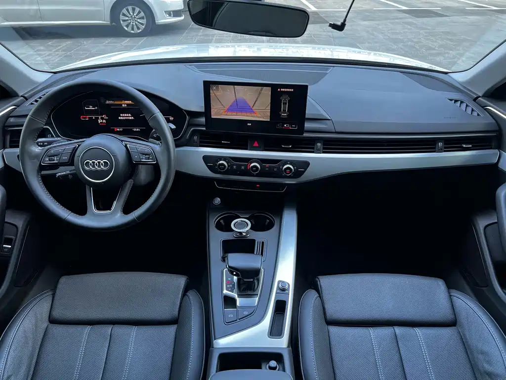 Audi A4L 2021