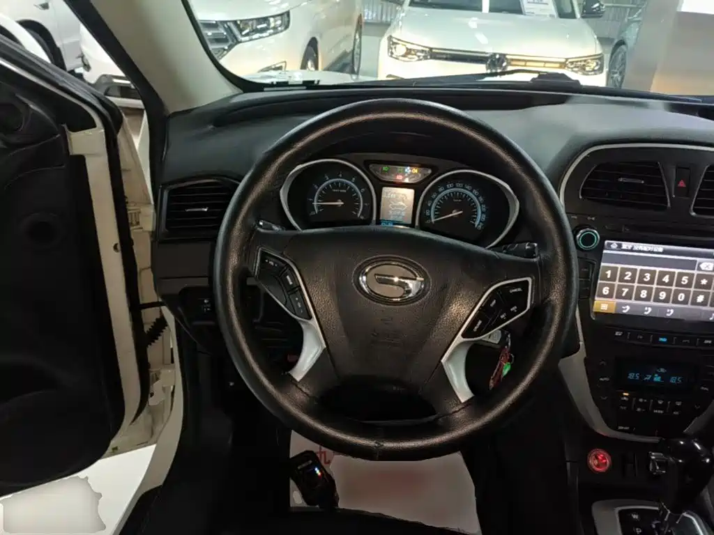 GAC Trumpchi GS5 2015 — фото 11