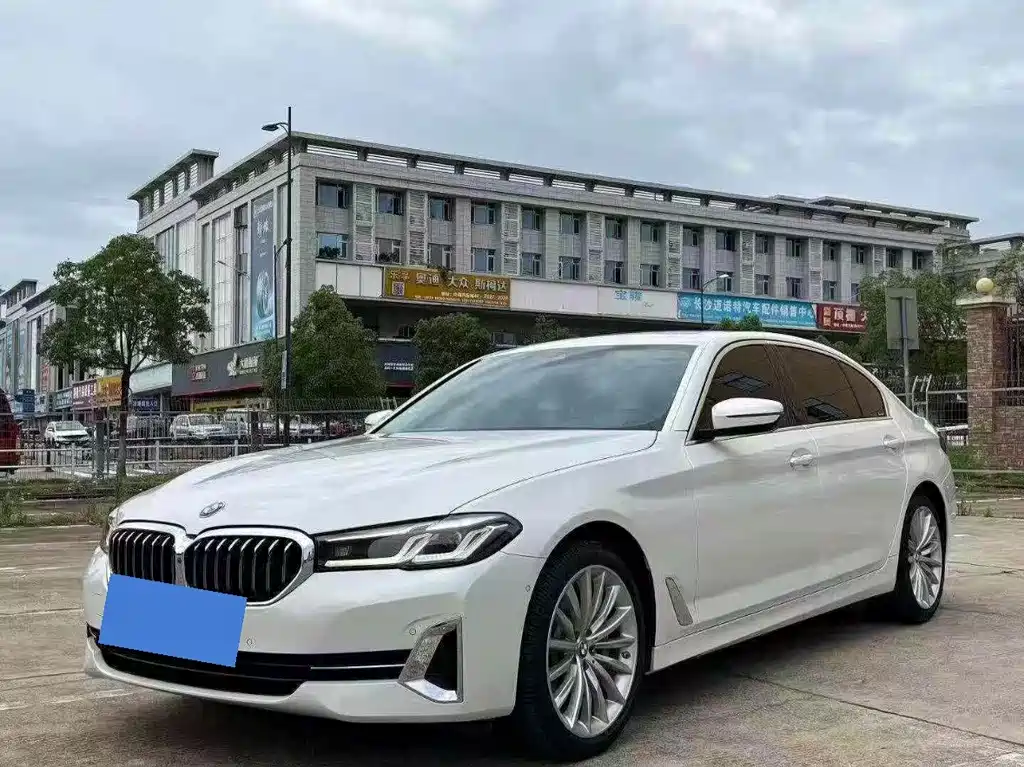 BMW 5 Series 2022