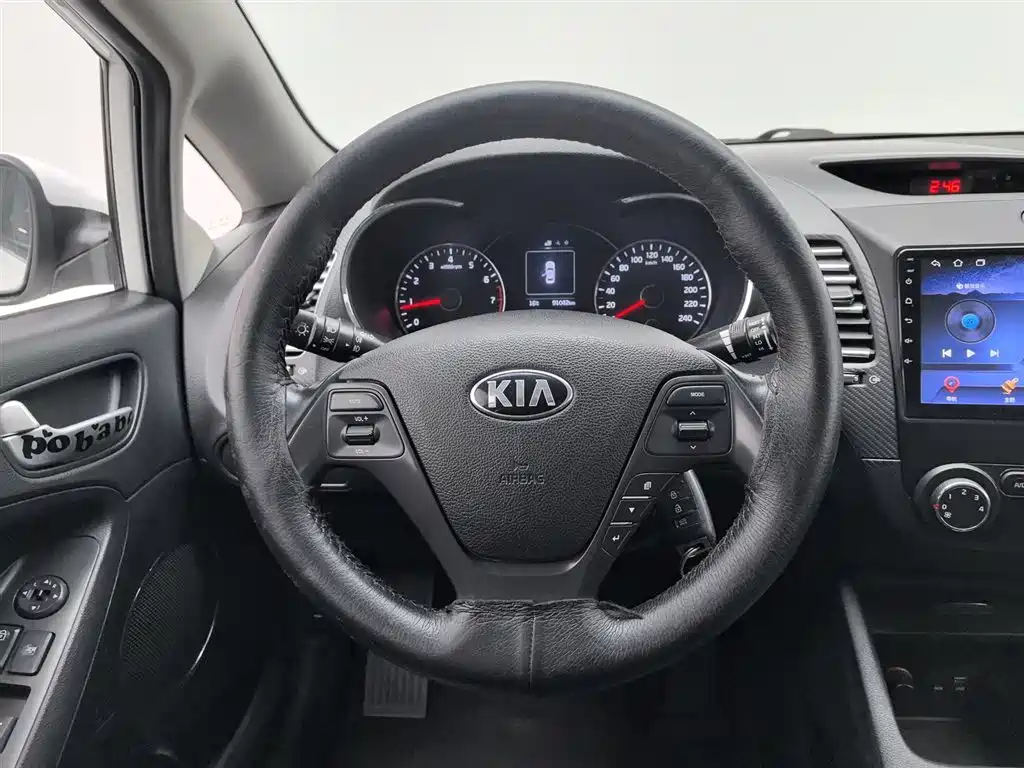 Kia K3 2016 — фото 11