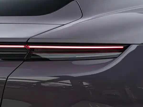 Porsche Taycan 2024