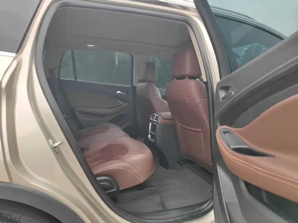 Buick Envision Plus 2017 — фото 11