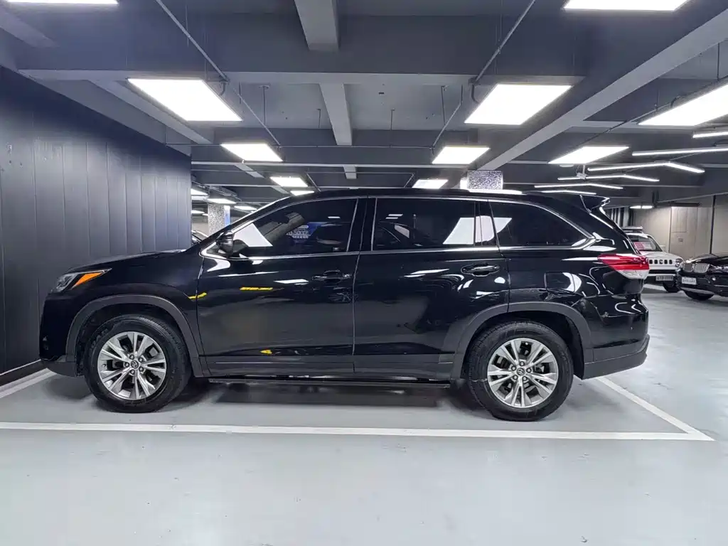 Toyota Highlander 2019 — фото 18