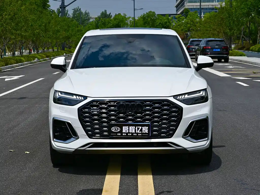 Audi Q5L Sportback 2021 — фото 2