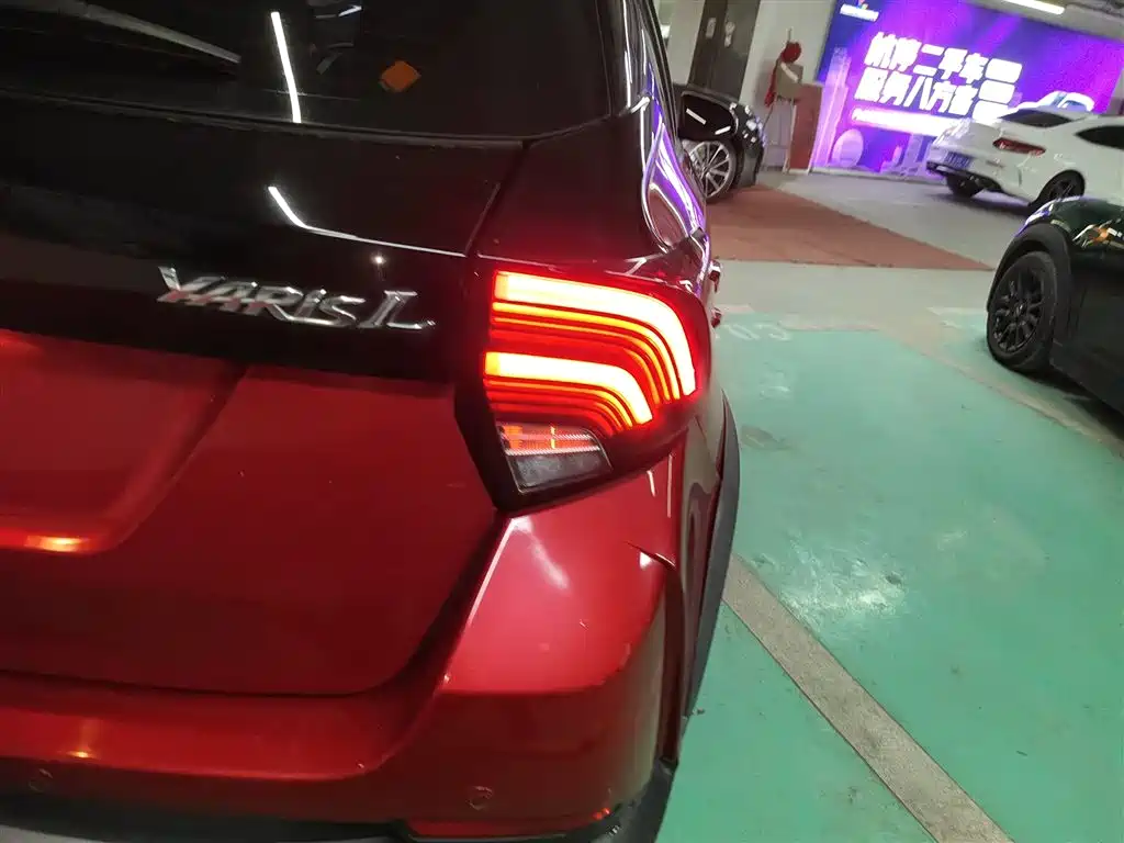 Toyota Yaris L 2020 — фото 24