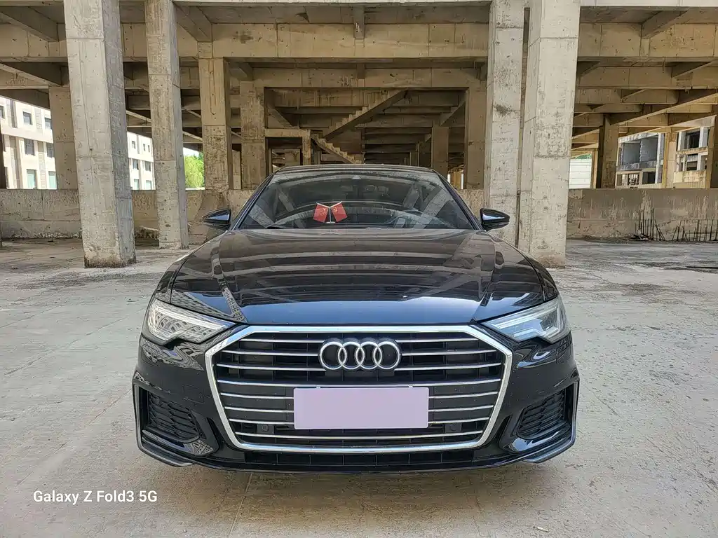 Audi A6L 2022