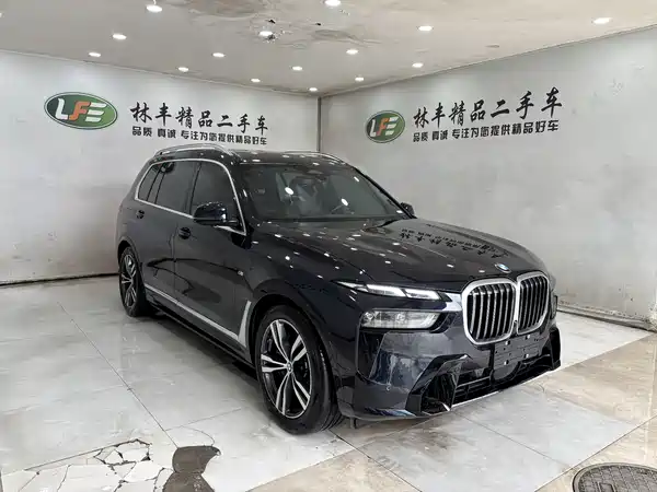 BMW X7 2024