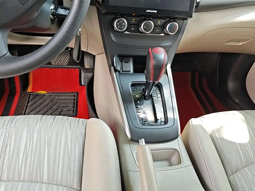 Nissan Sylphy 2017 — фото 14